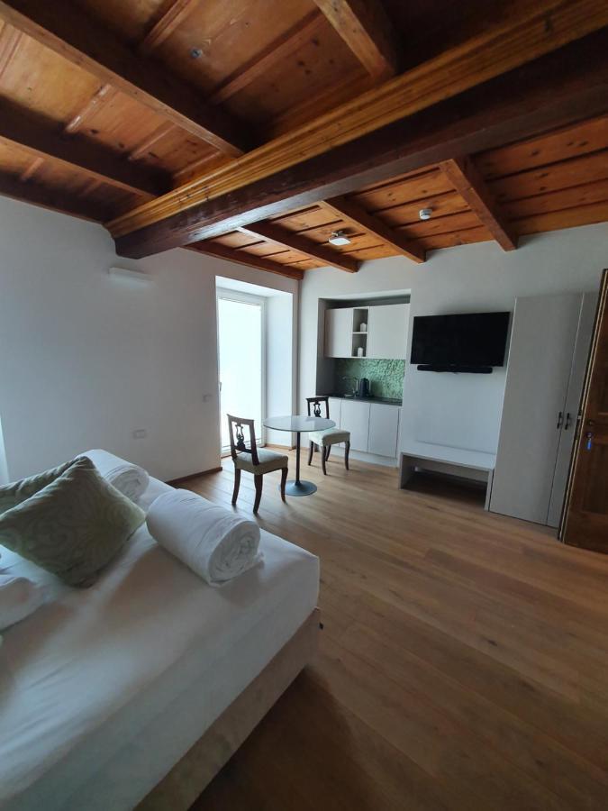 Bed and Breakfast Casa Castagna 1620 Мерґоццо Екстер'єр фото